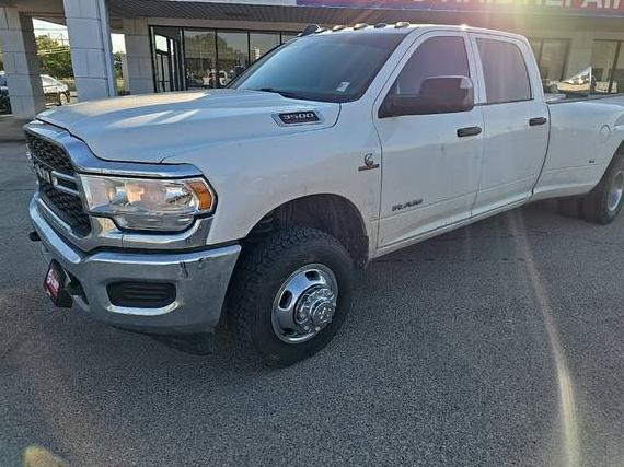 RAM 3500 2019 3C63RRGL5KG646986 image RAM 3500 2019 3C63RRGL5KG646986 image