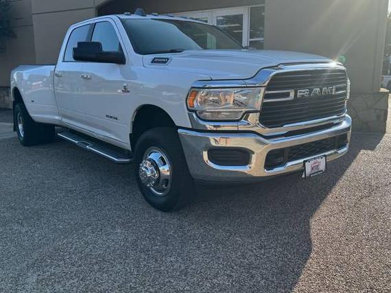 RAM 3500 2019 3C63RRHL8KG625290 image