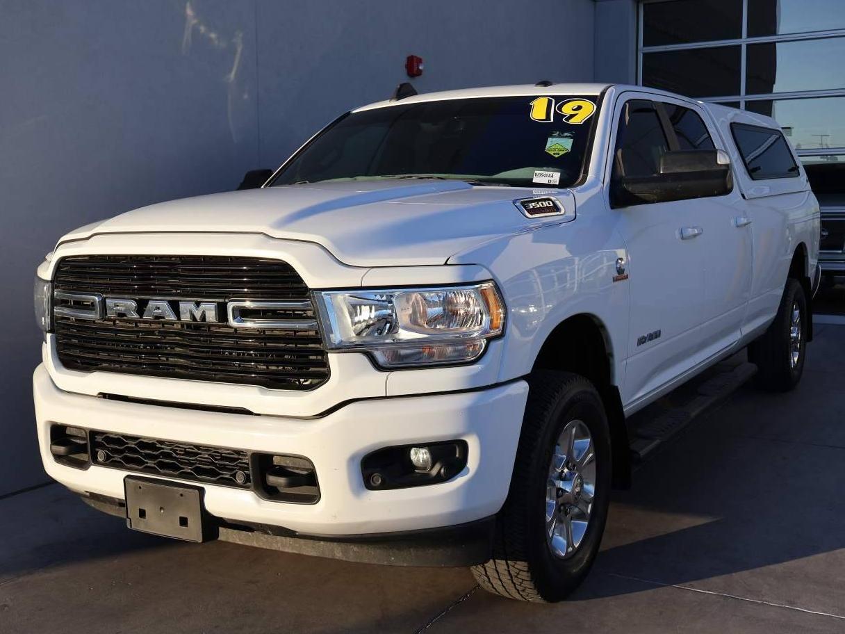 RAM 3500 2019 3C63R3HL7KG618537 image