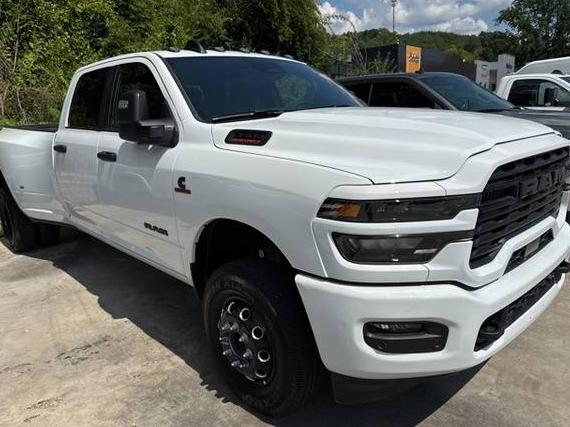 RAM 3500 2025 3C63RRHL6SG550363 image