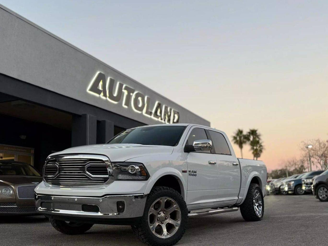 RAM 1500 2017 1C6RR7NT2HS852477 image