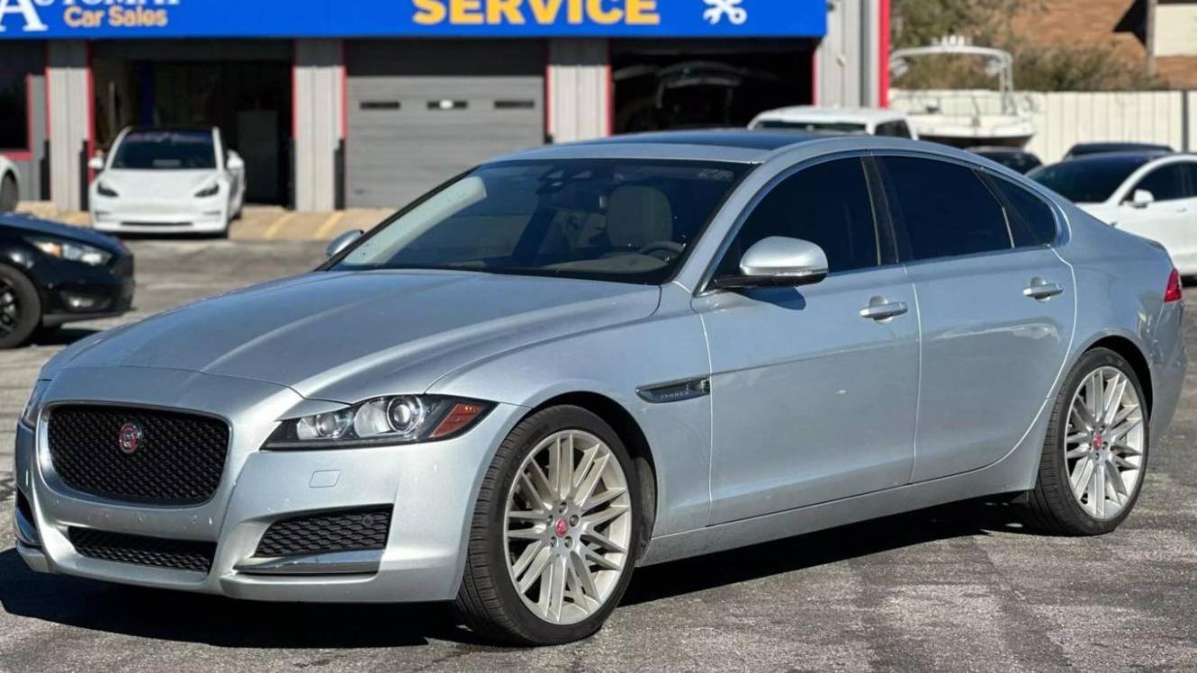 JAGUAR XF 2018 SAJBE4FX1JCY64742 image