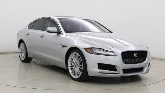 JAGUAR XF 2018 SAJBK4FX6JCY69363 image