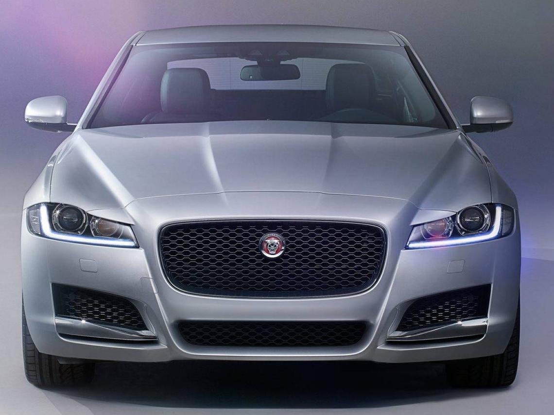 JAGUAR XF 2017 SAJBE4BN1HCY48801 image