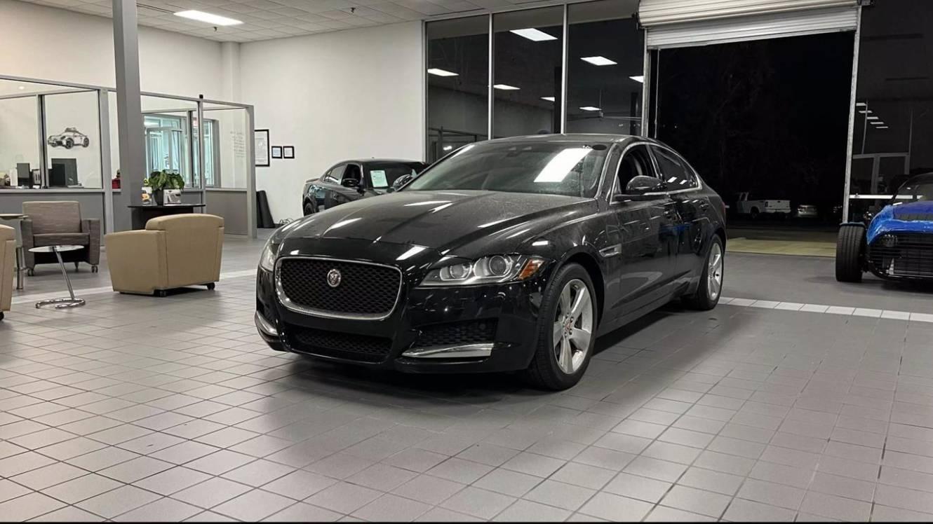 JAGUAR XF 2017 SAJBR4BN9HCY34858 image