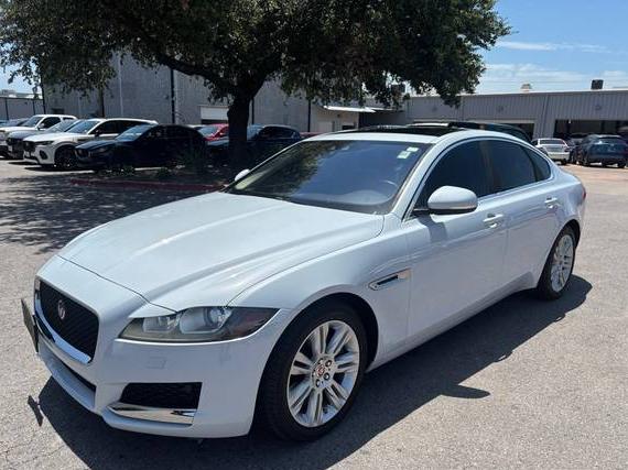 JAGUAR XF 2017 SAJBJ4BV1HCY46235 image