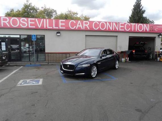 JAGUAR XF 2017 SAJBE4BV2HCY40500 image JAGUAR XF 2017 SAJBE4BV2HCY40500 image