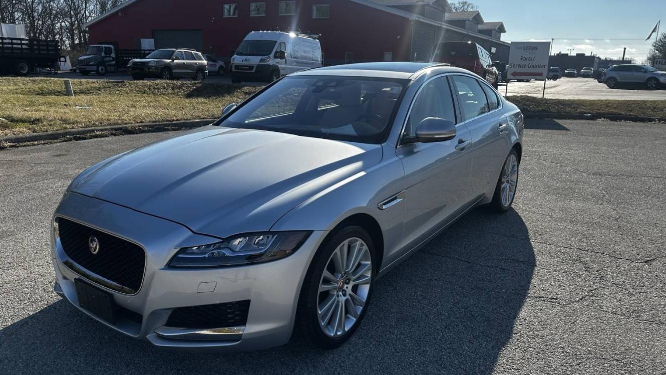 JAGUAR XF 2020 SAJBK4FX2LCY83067 image