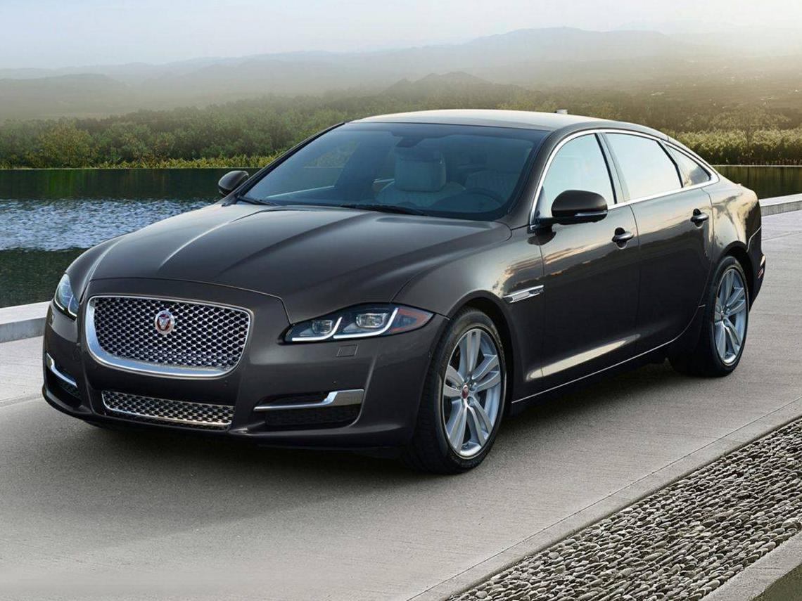 JAGUAR XJ 2016 SAJWJ2GD1G8V98110 image