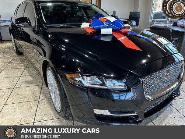 JAGUAR XJ 2016 SAJWA2G79G8W01068 image