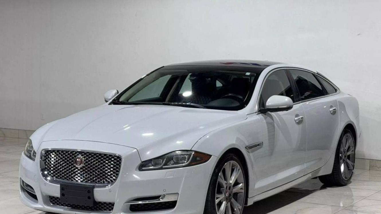 JAGUAR XJ 2016 SAJWA2G73G8V94442 image