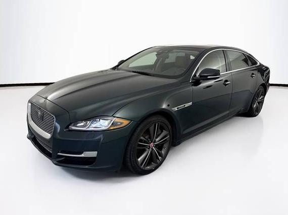 JAGUAR XJ 2019 SAJWA2GE0KMW22485 image