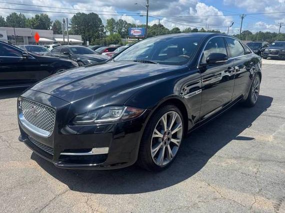 JAGUAR XJ 2019 SAJWJ2GD4K8W18004 image