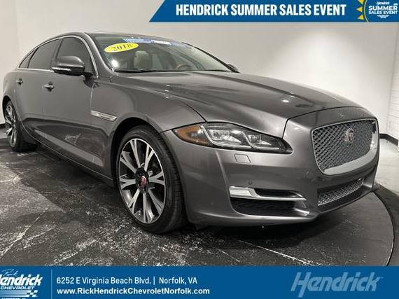 JAGUAR XJ 2018 SAJWJ2GD6J8W15085 image