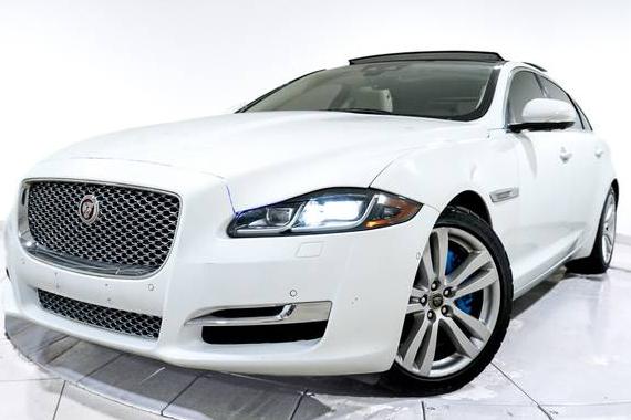 JAGUAR XJ 2018 SAJWJ2GD6J8W13417 image