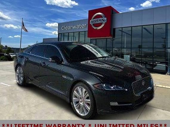 JAGUAR XJ 2018 SAJWA2GE8JMW13855 image