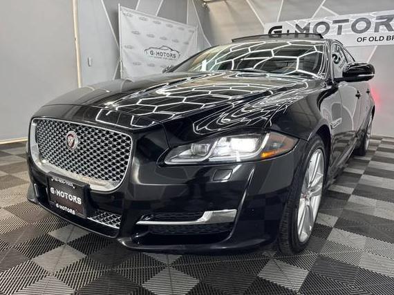 JAGUAR XJ 2018 SAJWJ2GDXJ8W13551 image