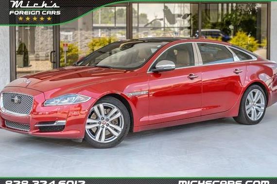JAGUAR XJ 2017 SAJWJ2GD1H8W10046 image