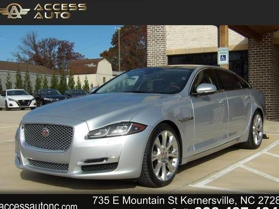 JAGUAR XJ 2017 SAJWJ2GD2H8W03753 image JAGUAR XJ 2017 SAJWJ2GD2H8W03753 image