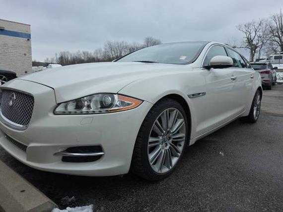 JAGUAR XJ 2011 SAJWA2GE5BMV01564 image JAGUAR XJ 2011 SAJWA2GE5BMV01564 image