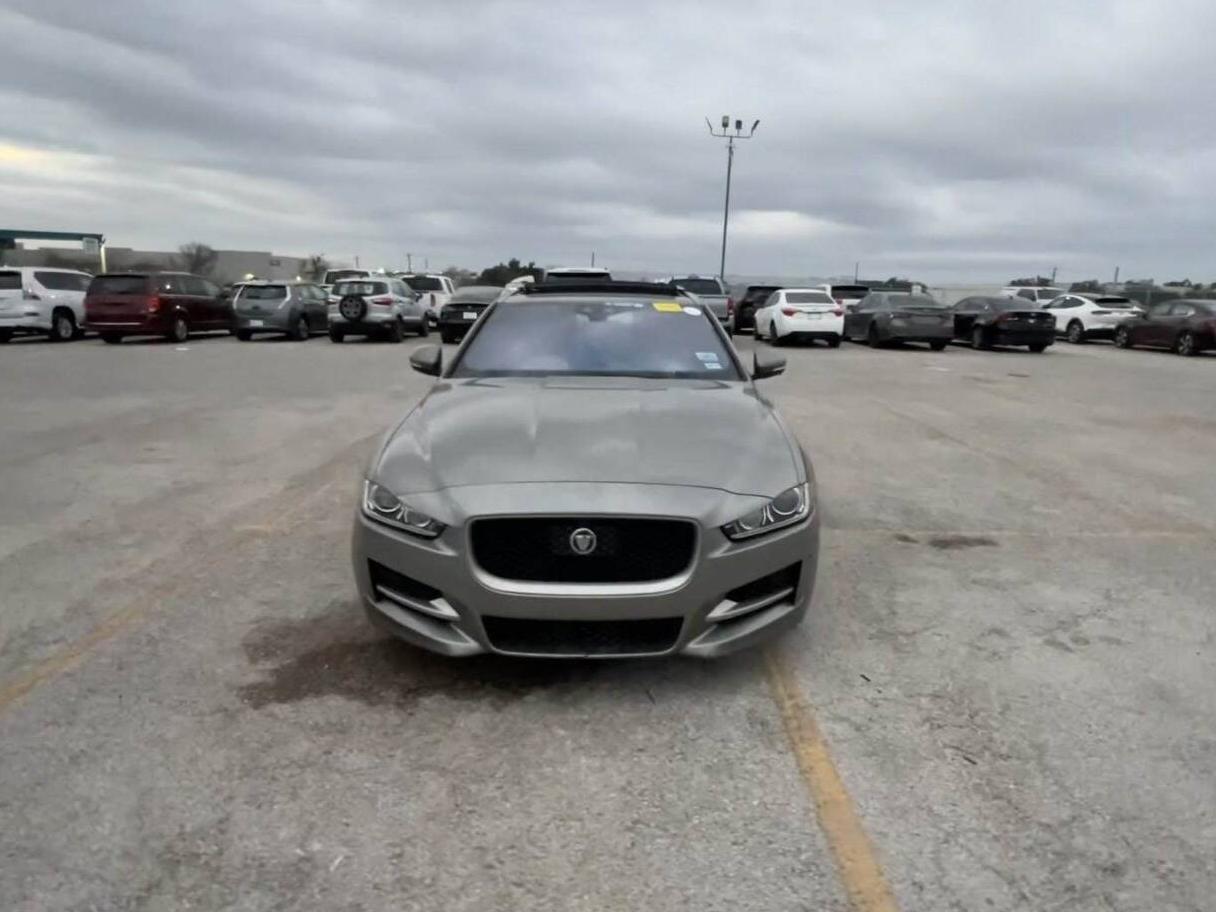 JAGUAR XE 2019 SAJAL4FN9KCP53888 image