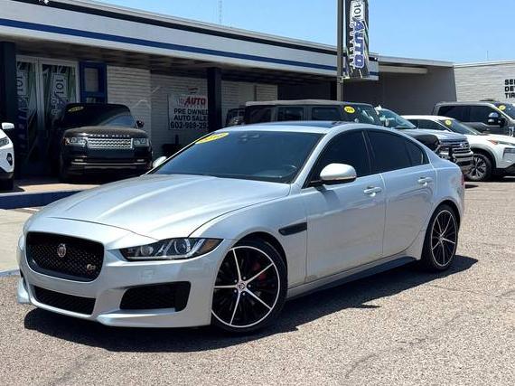 JAGUAR XE 2018 SAJAG4FV5JCP18607 image