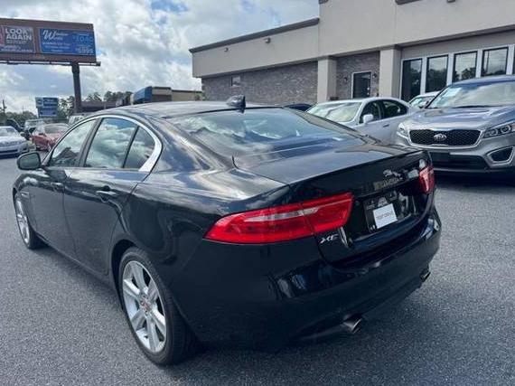 JAGUAR XE 2018 SAJAD4FXXJCP24705 image