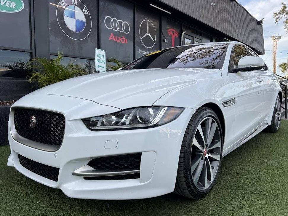 JAGUAR XE 2018 SAJAF4GX8JCP37526 image