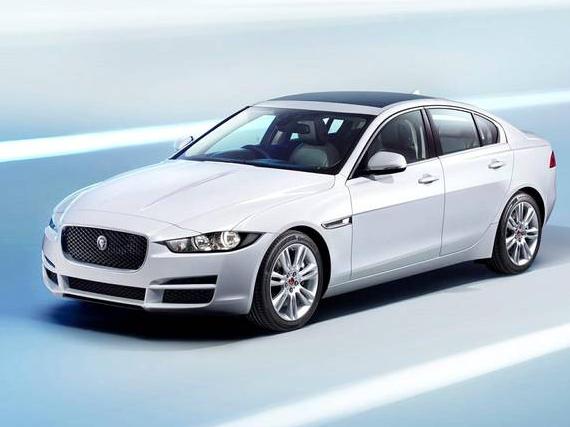JAGUAR XE 2017 SAJAJ4BNXHA952061 image