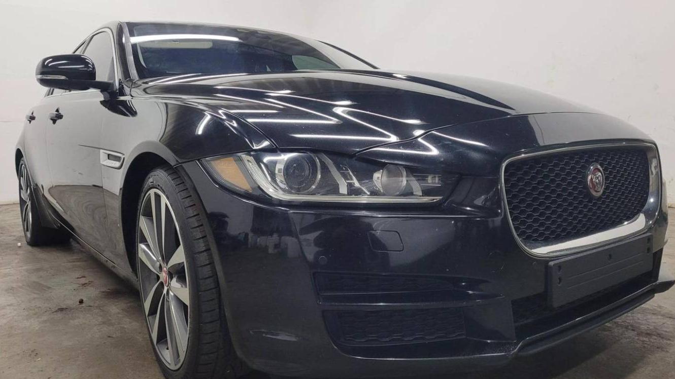 JAGUAR XE 2017 SAJAE4BN9HA956557 image