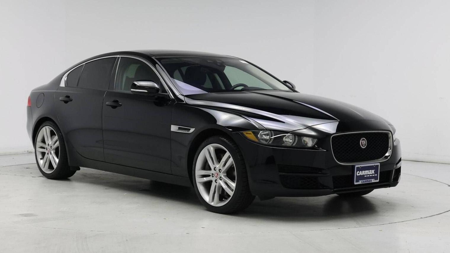 JAGUAR XE 2017 SAJAJ4BV8HA975242 image