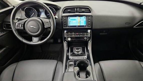 JAGUAR XE 2017 SAJAR4BG4HA972428 image