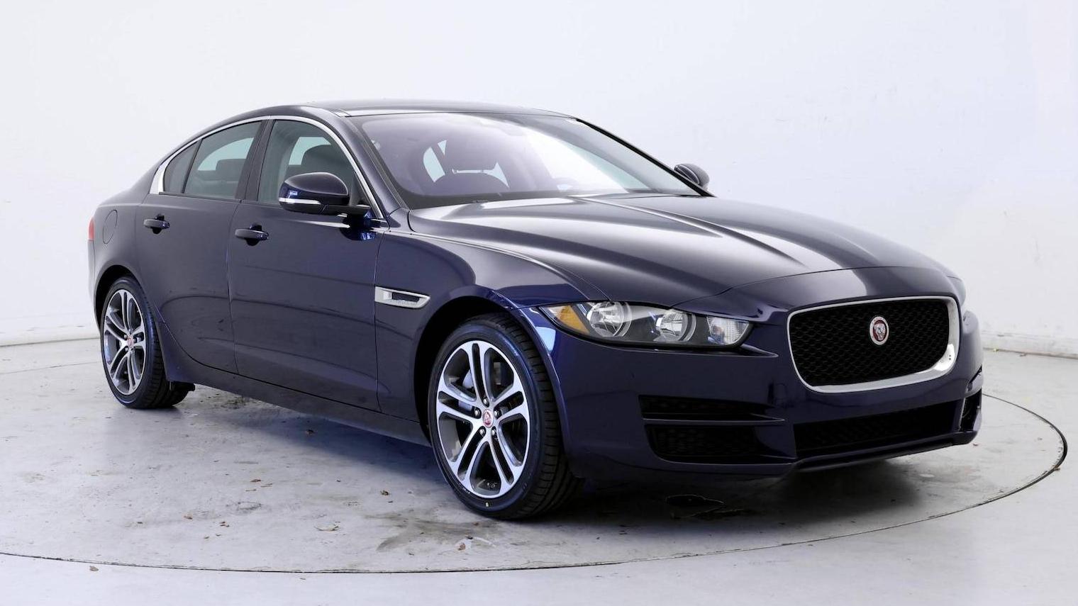 JAGUAR XE 2017 SAJAJ4BV2HCP10708 image