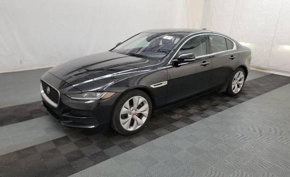 JAGUAR XE 2020 SAJAJ4FX2LCP55863 image