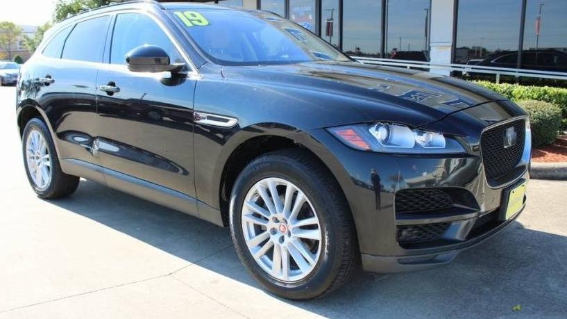 JAGUAR F-PACE 2019 SADCK2FX4KA397768 image