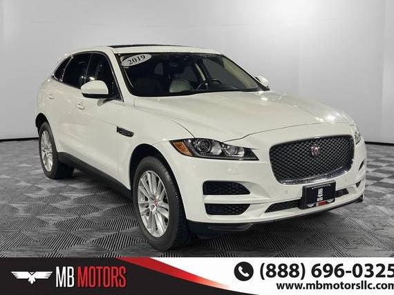 JAGUAR F-PACE 2019 SADCK2FX2KA605517 image