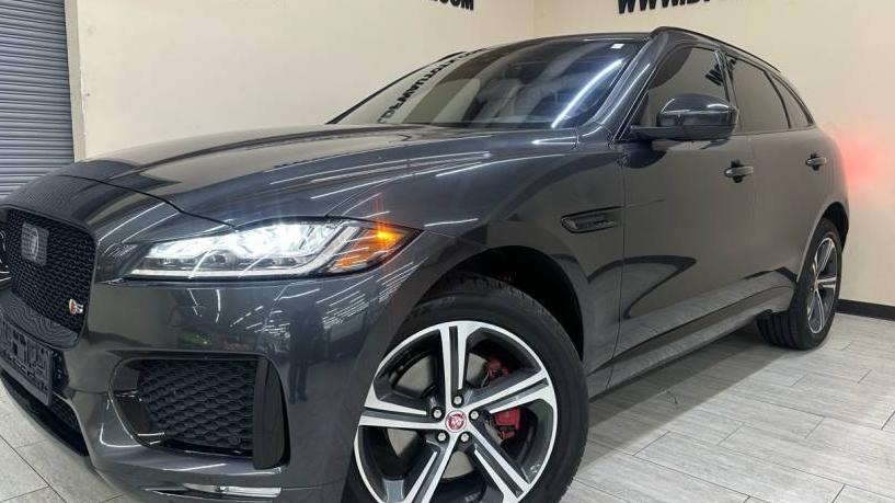 JAGUAR F-PACE 2019 SADCM2FV1KA358113 image