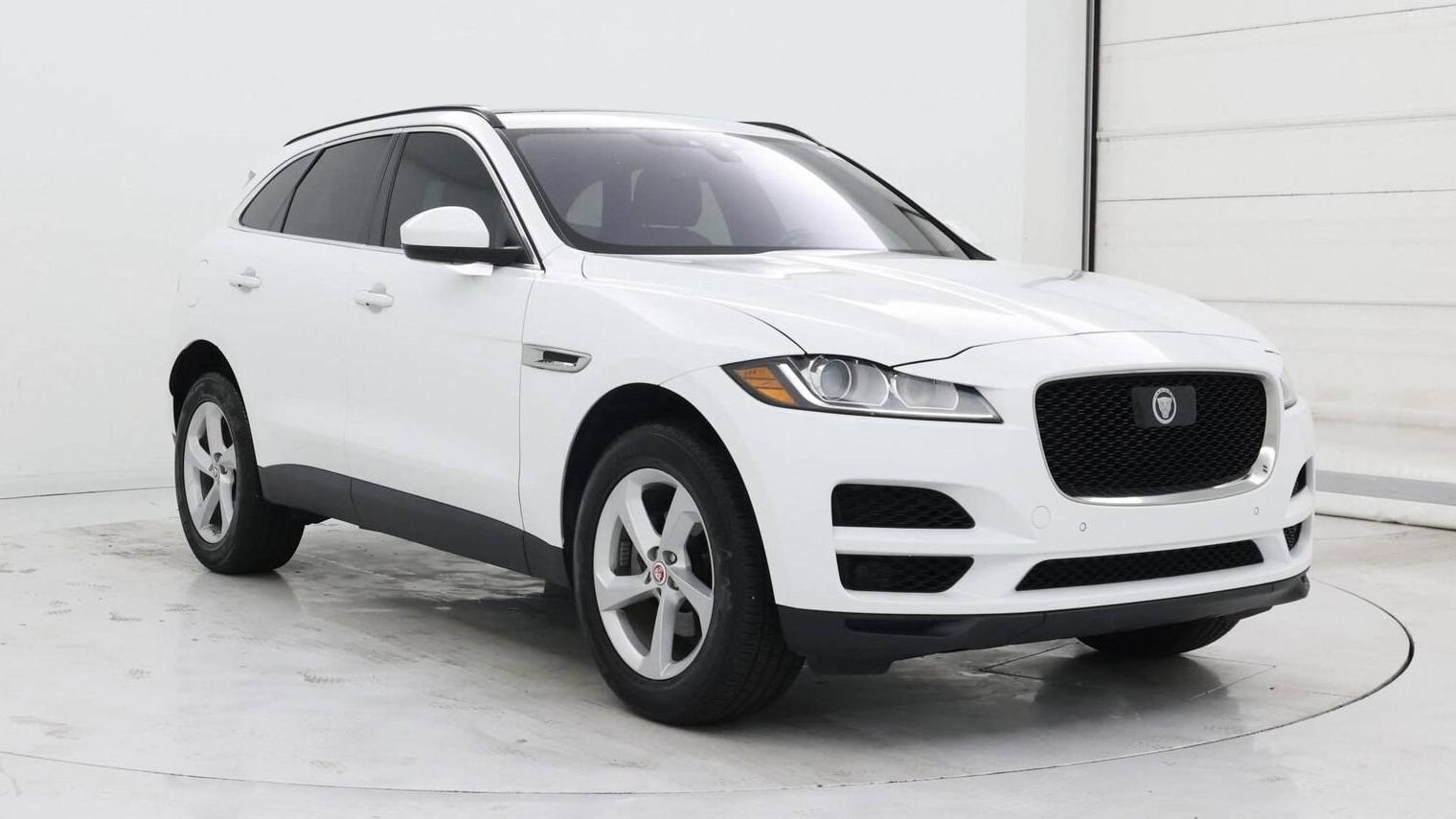 JAGUAR F-PACE 2019 SADCJ2FX2KA356297 image