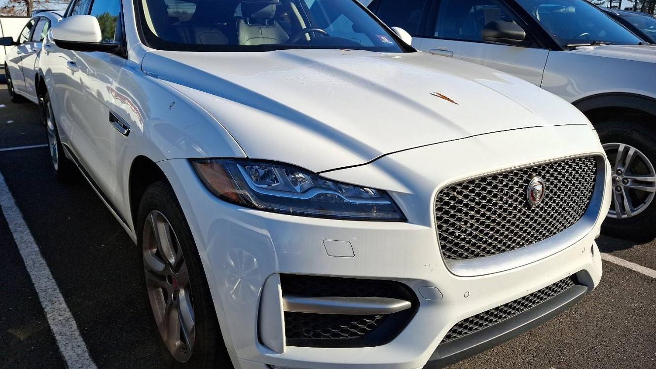 JAGUAR F-PACE 2017 SADCL2BV3HA490842 image