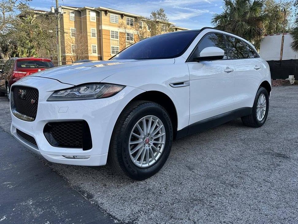 JAGUAR F-PACE 2017 SADCS2BV9HA492680 image