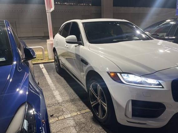 JAGUAR F-PACE 2017 SADCL2BV4HA059796 image