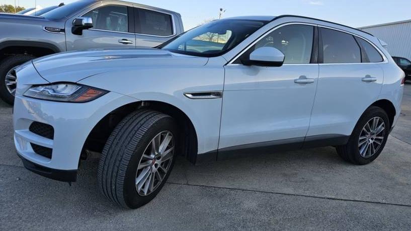 JAGUAR F-PACE 2017 SADCK2BV7HA068950 image