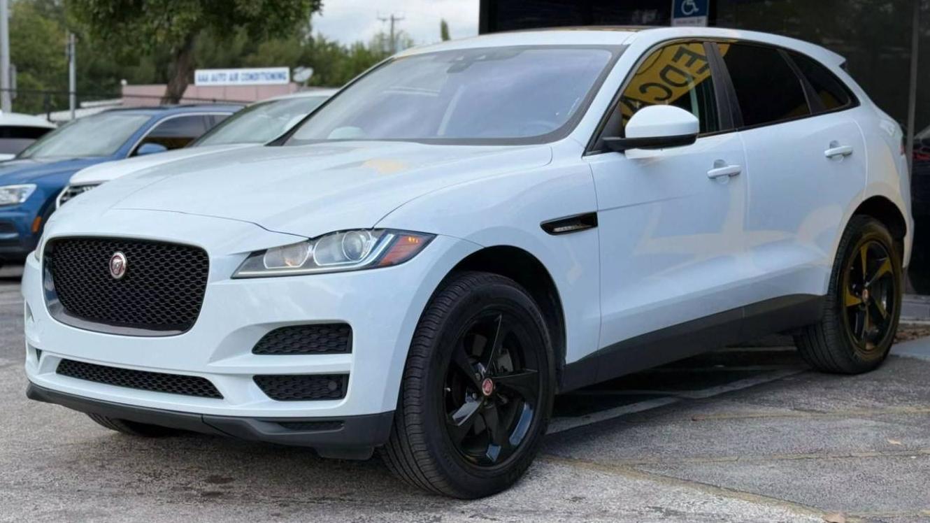 JAGUAR F-PACE 2017 SADCJ2BVXHA897644 image