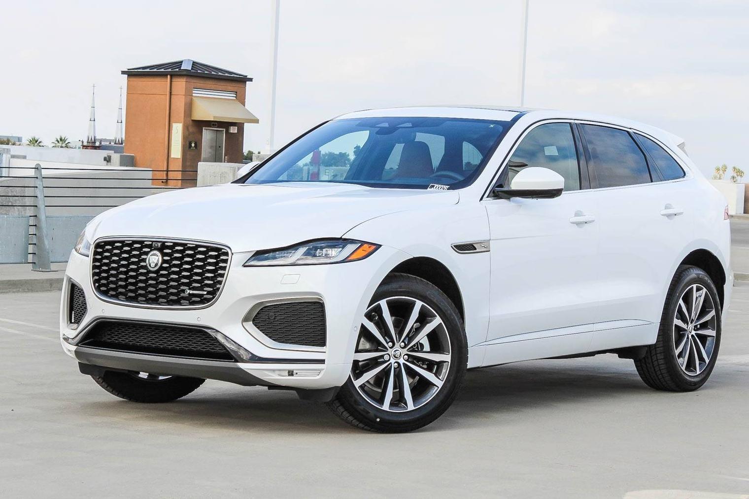 JAGUAR F-PACE 2024 SADCT2EX6RA730027 image