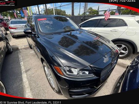 JAGUAR F-PACE 2020 SADCK2GX4LA633917 image