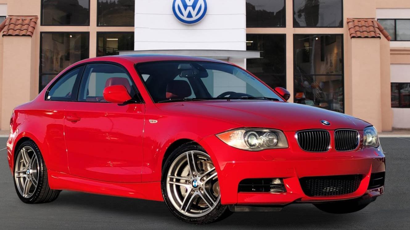 BMW 135I 2011 WBAUC9C53BVM09018 image