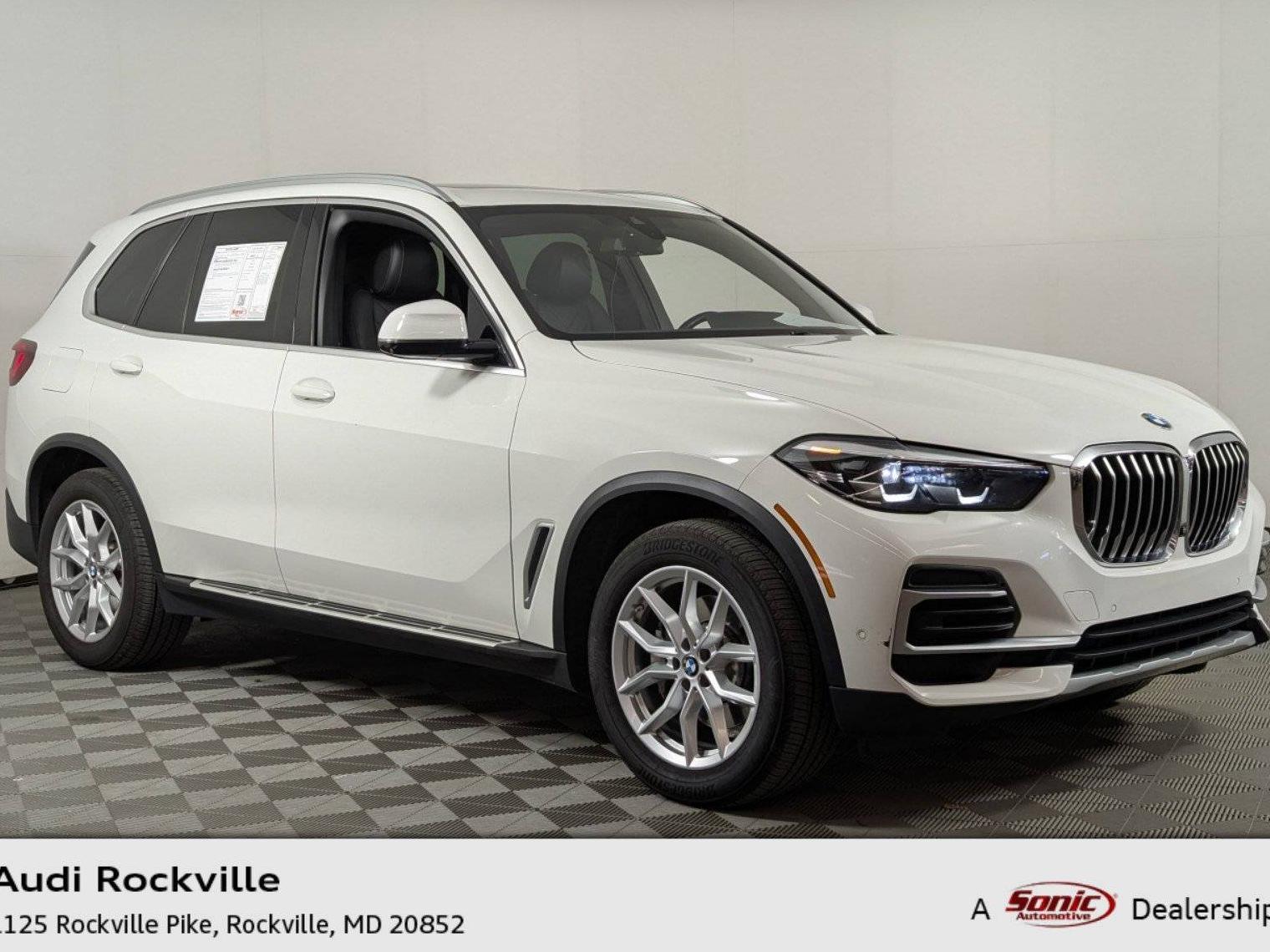 BMW X5 2023 5UXCR6C0XP9P35168 image