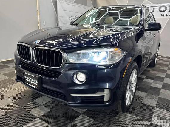 BMW X5 2016 5UXKR0C58G0U12553 image