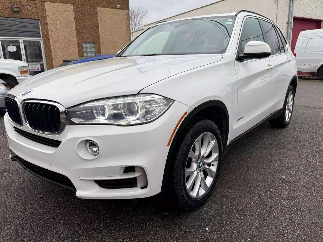 BMW X5 2016 5UXKR0C55G0P25124 image