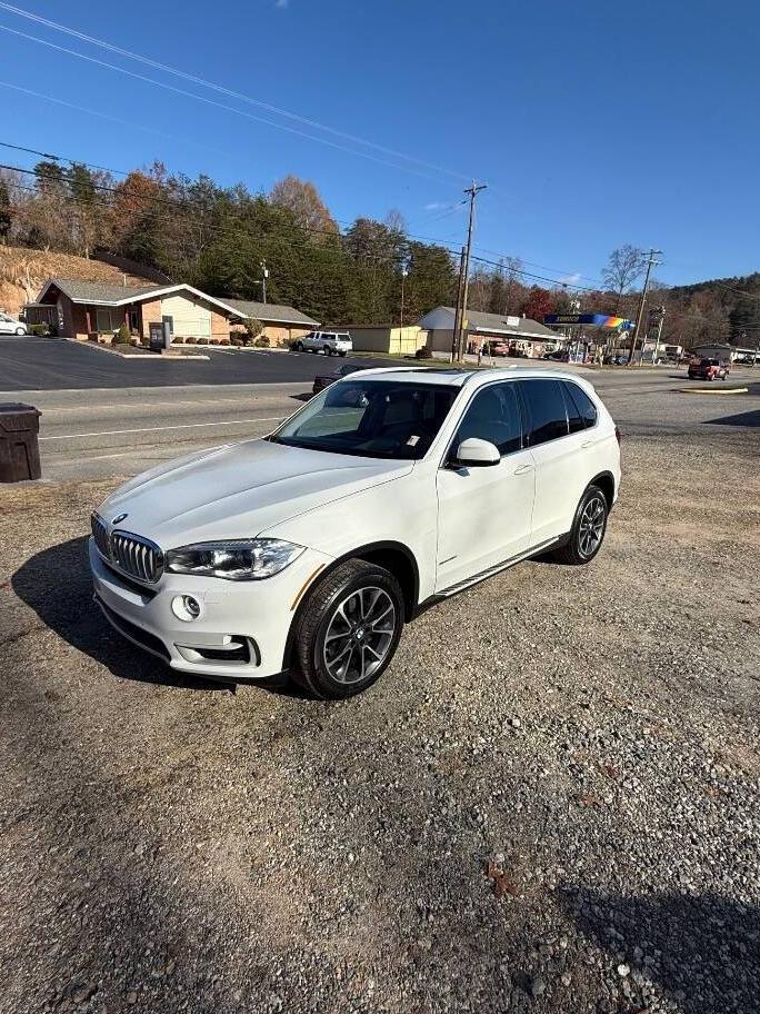 BMW X5 2016 5UXKR0C50G0P34362 image